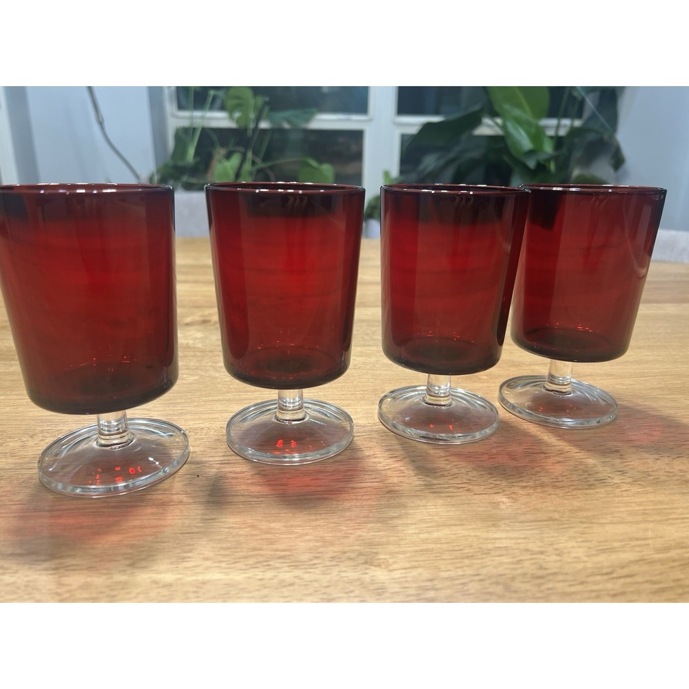 Vintage Ruby Red Luminarc Arcoroc‎ Set of 4 Glasses 5" Made France Parfait Wine